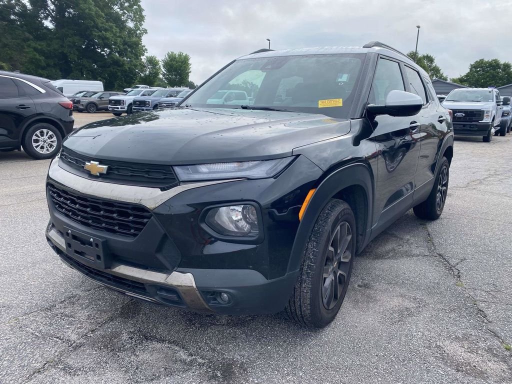 Certified Used 2021 Mosaic Black Metallic Chevrolet ACTIV image 3