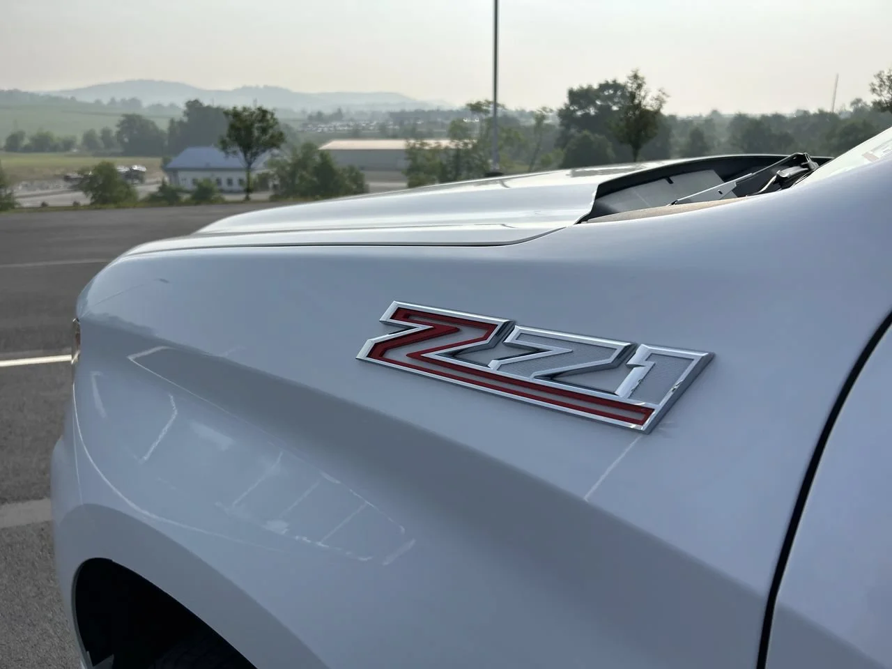 Used 2024 Summit White Chevrolet RST image 13