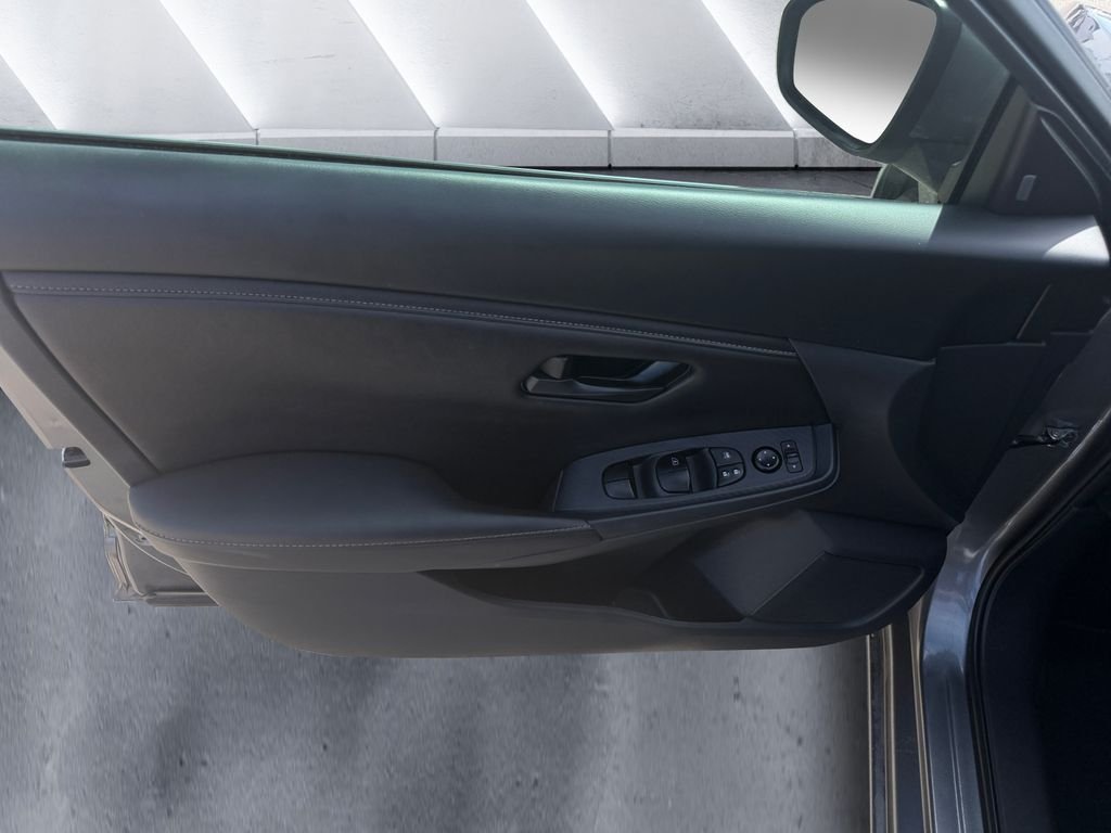 Used 2025 Gray Nissan S image 12