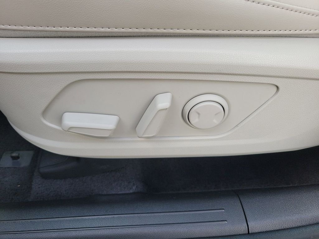 New 2026 Gray Kia S image 24