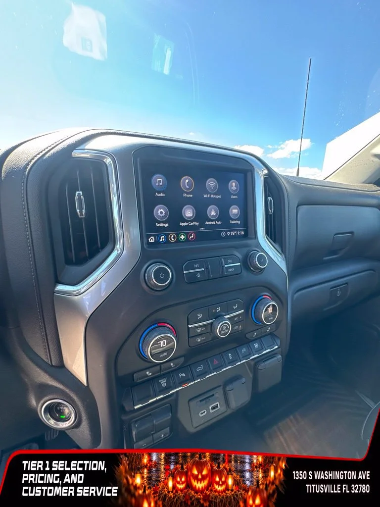Used 2020 SUMMIT WHITE Chevrolet LT image 8