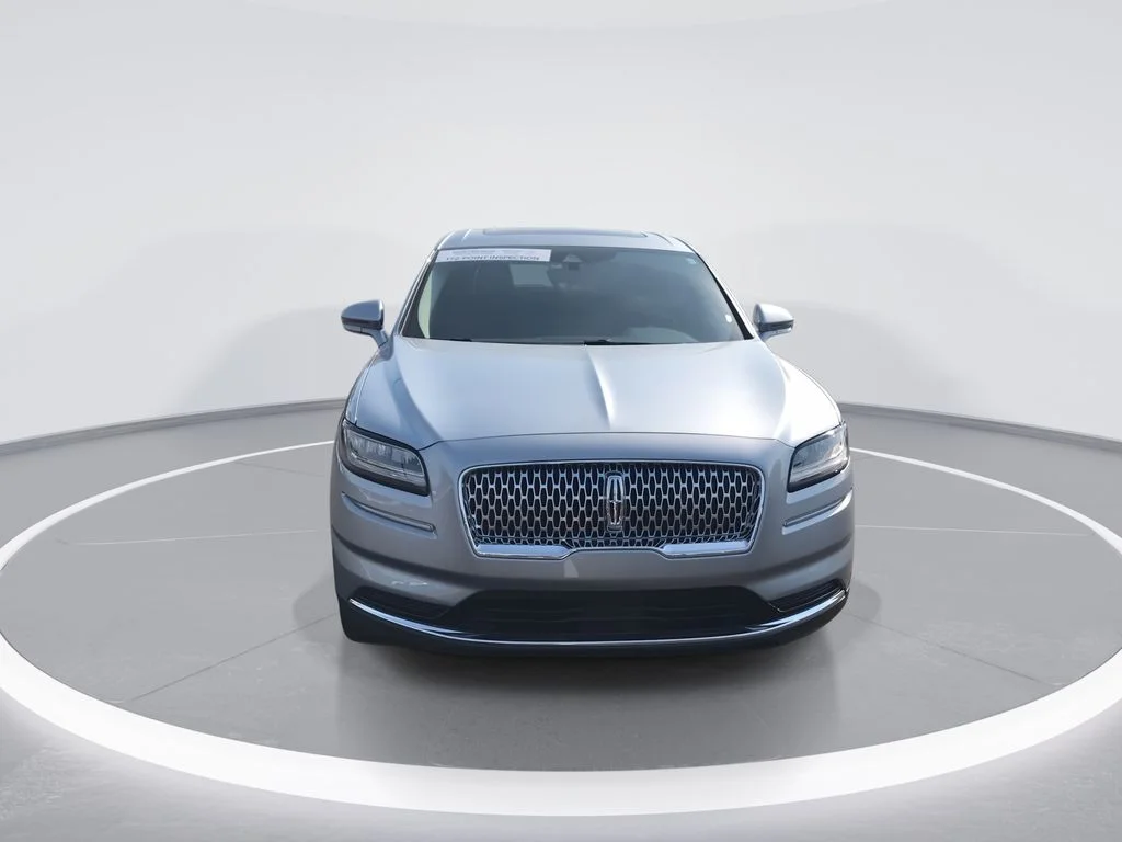 Used 2023 Silver Lincoln Reserve image 3