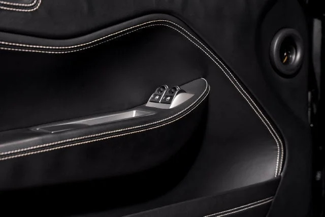 Used 2010 Nero Ferrari  image 63