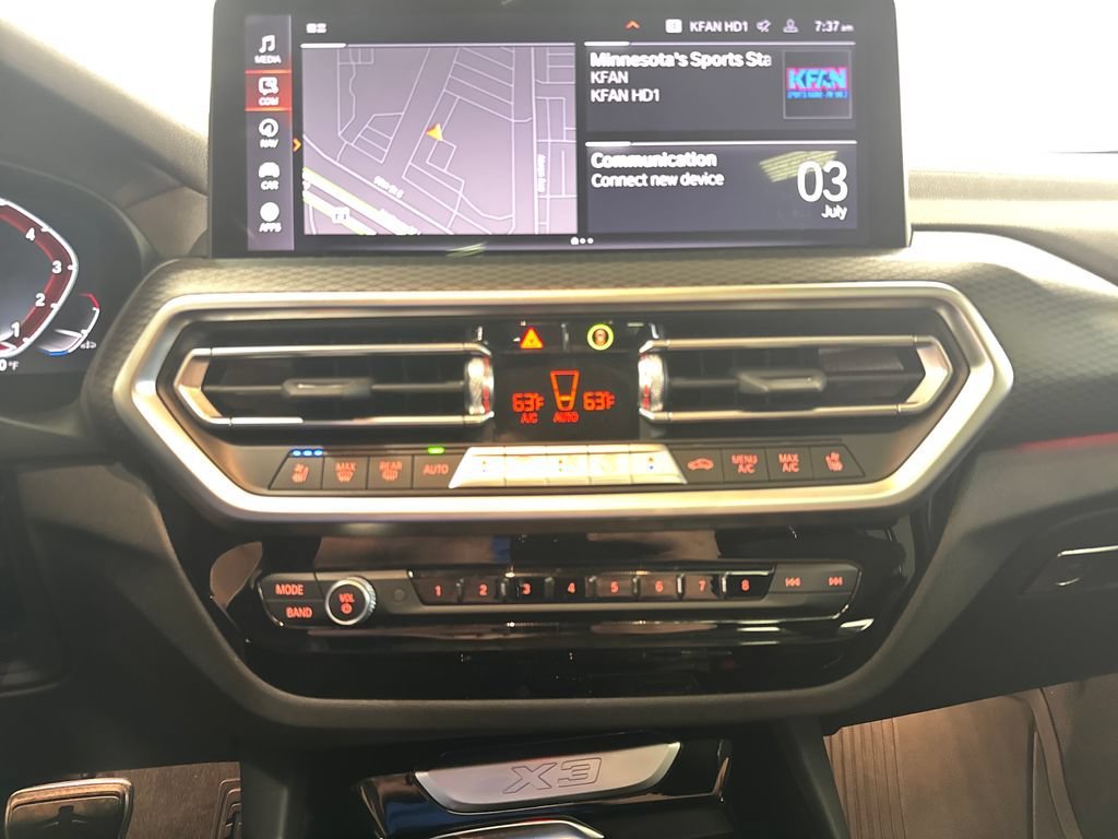 Used 2023 White BMW xDrive30i image 17