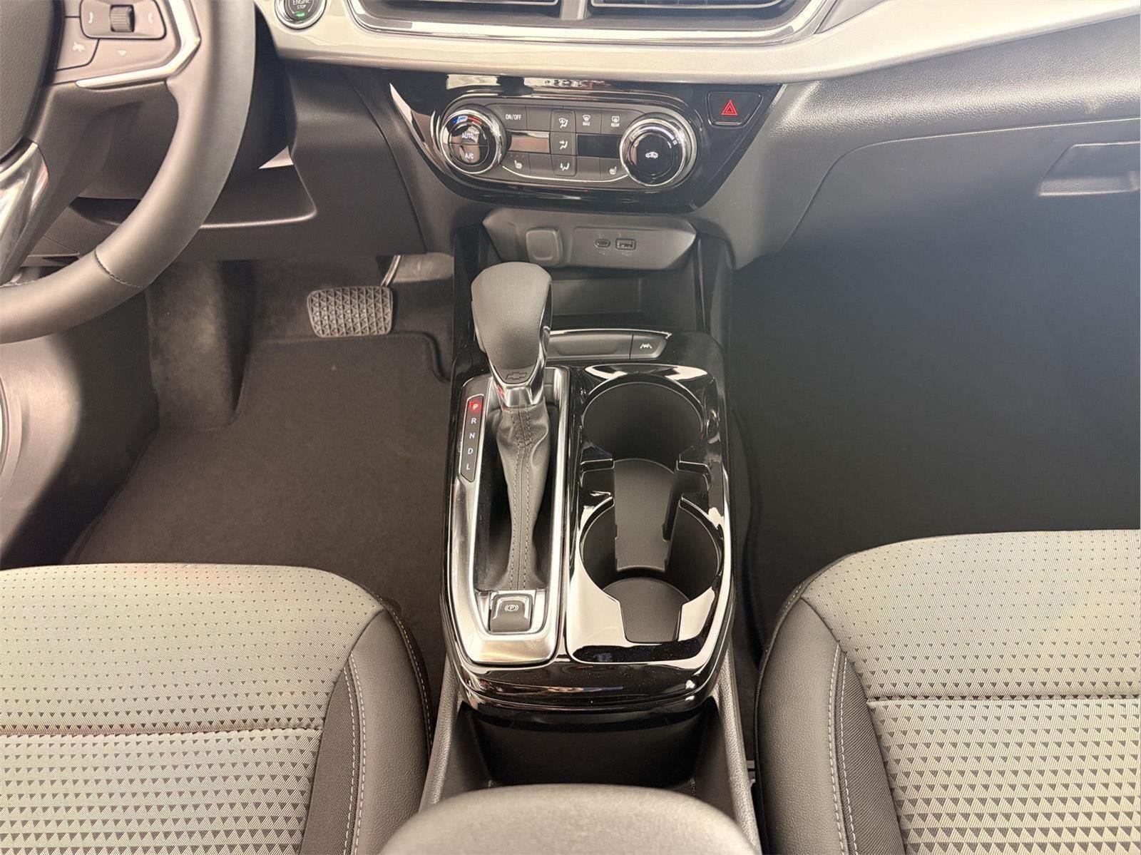 2026 Chevrolet Trax LT - Photo 33