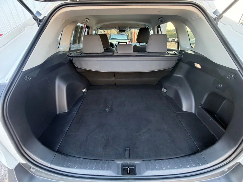 Used 2025 White Toyota XLE image 46