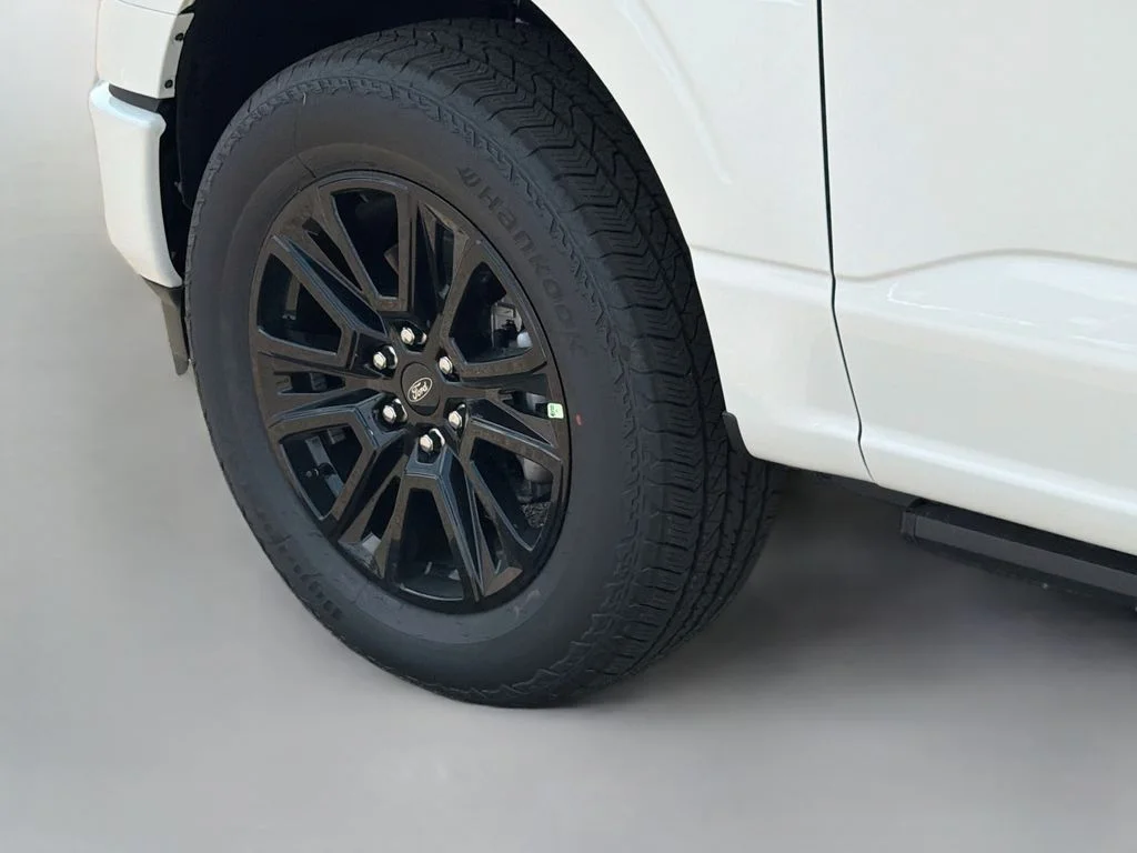 New 2026 White Ford Platinum image 10
