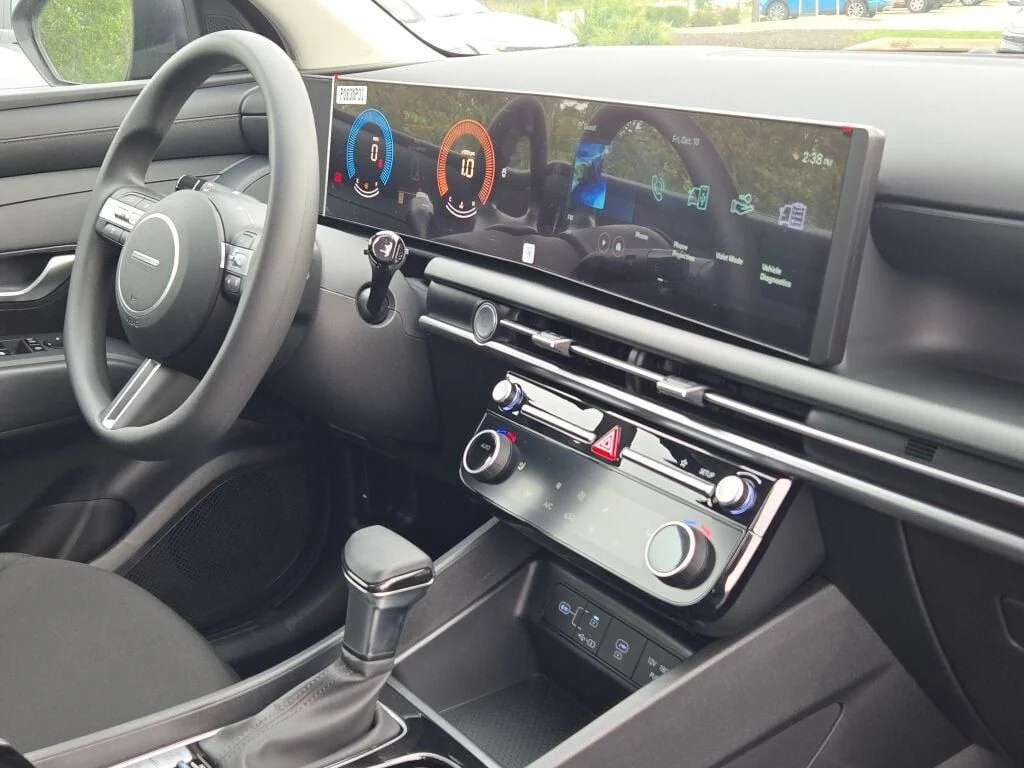 Used 2026 Black Hyundai SEL image 6