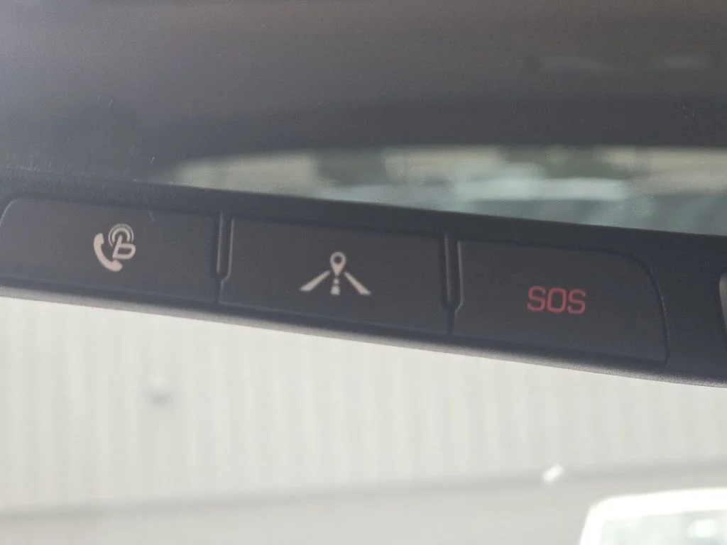 Used 2017 Black Hyundai Limited image 7