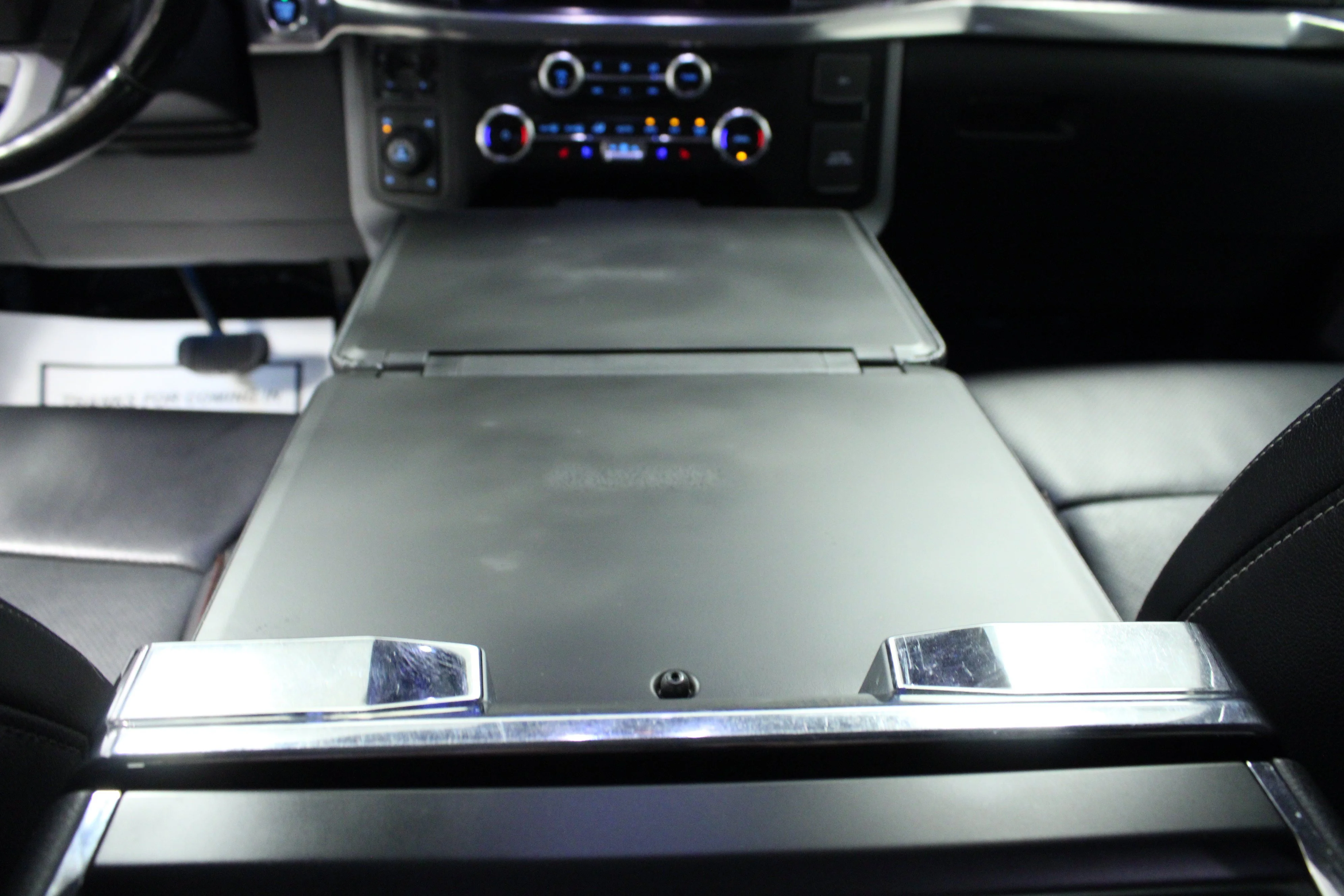 Used 2022 Star White Metallic Tri-Coat Ford LARIAT image 20