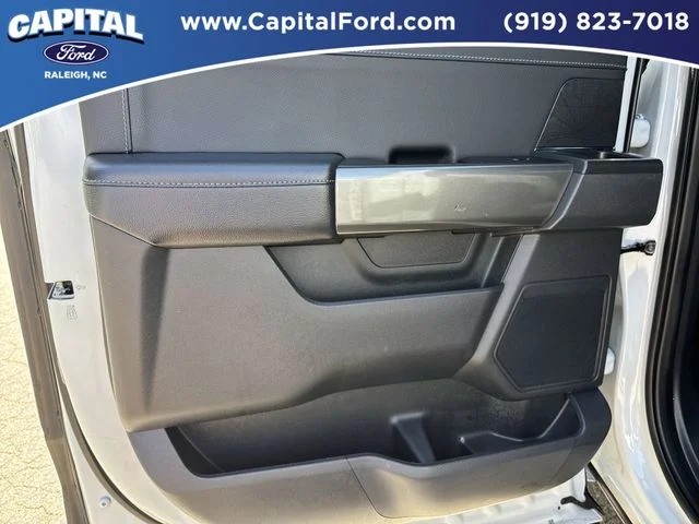 Used 2023 White Ford XLT image 19