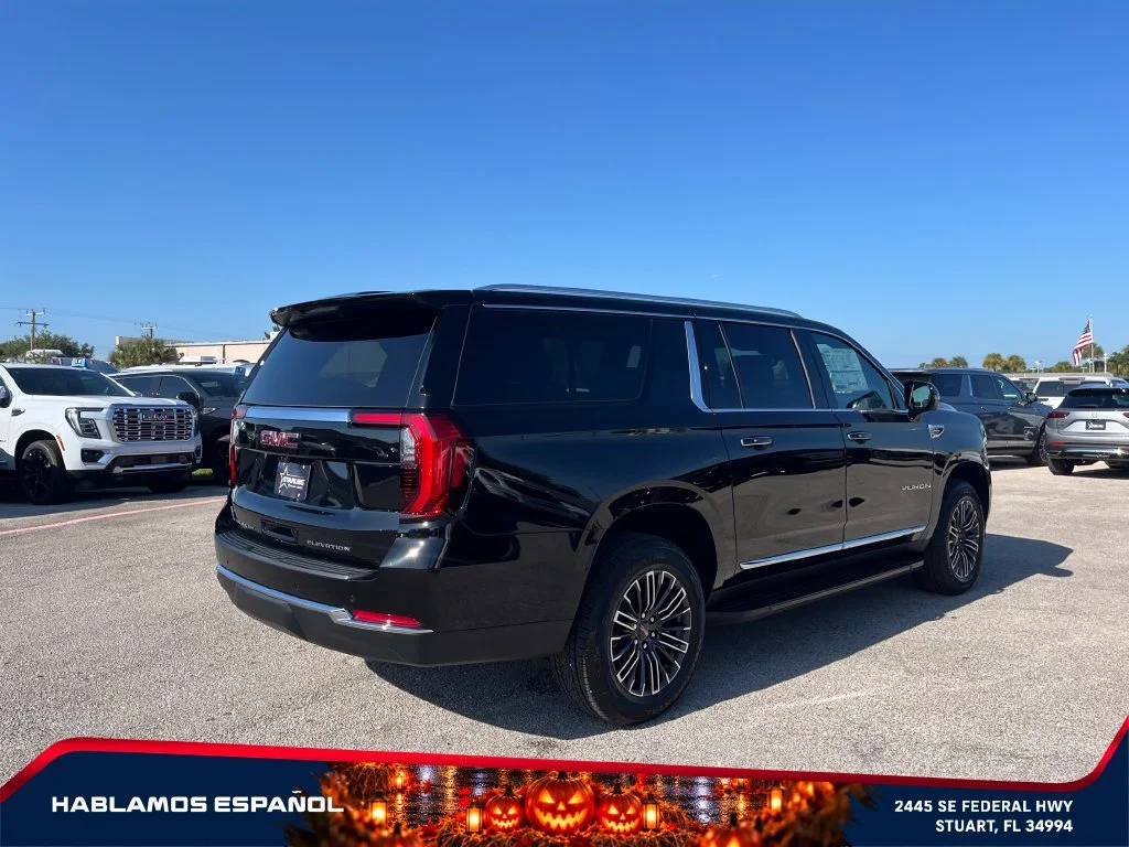 New 2026 Onyx Black GMC Elevation image 7