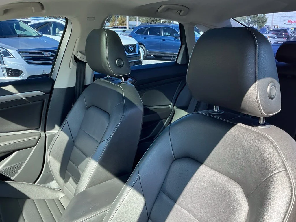 Used 2022  Volkswagen 1.5T SE image 21