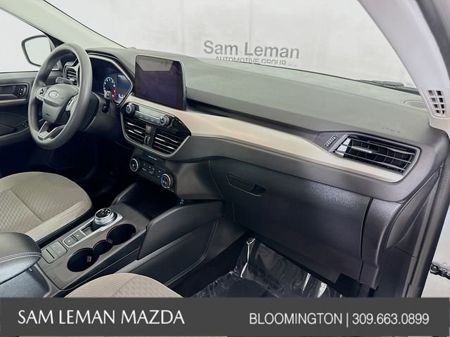 Used 2022 Silver Ford SE image 26