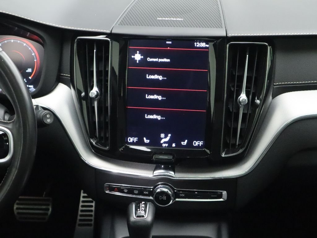 2021 Volvo XC60 R-Design - Photo 14