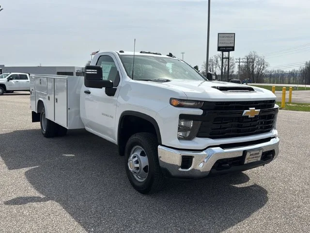 New 2026 Summit White Chevrolet Work Truck image 3