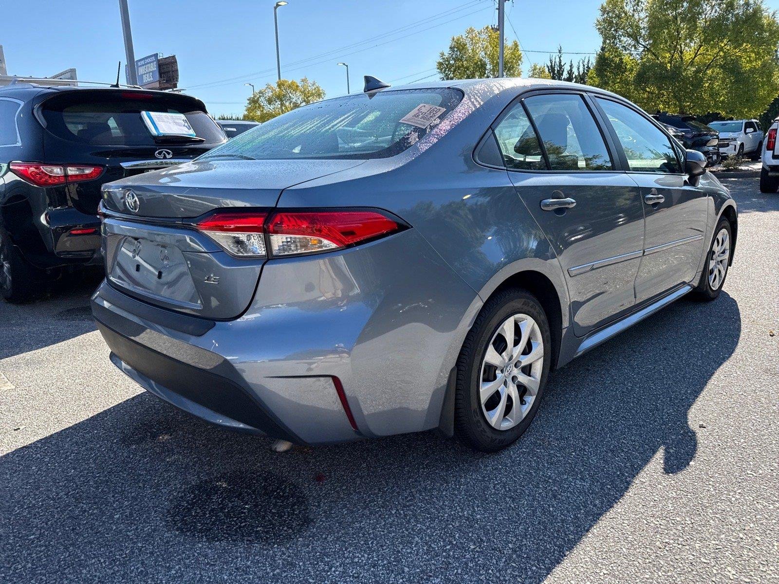 Used 2022 Celestite Toyota LE image 17