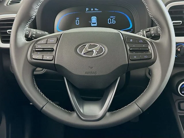 New 2026 Hyundai VENUE SEL
