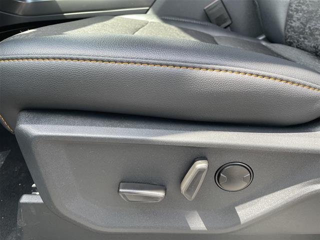 New 2026 Carbonized Gray Metallic Ford Tremor® image 47