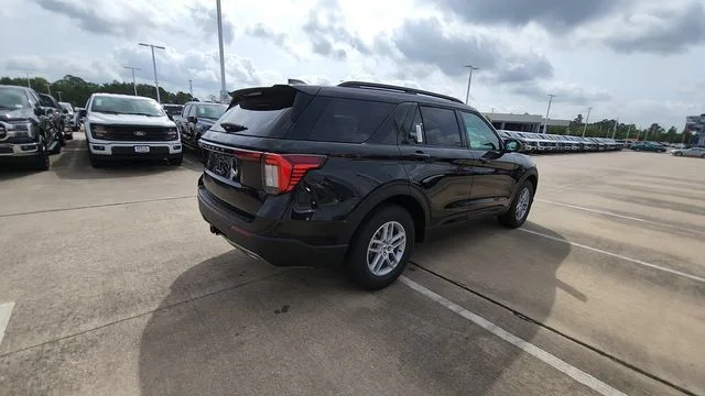New 2026 Agate Black Metallic Ford Active image 9