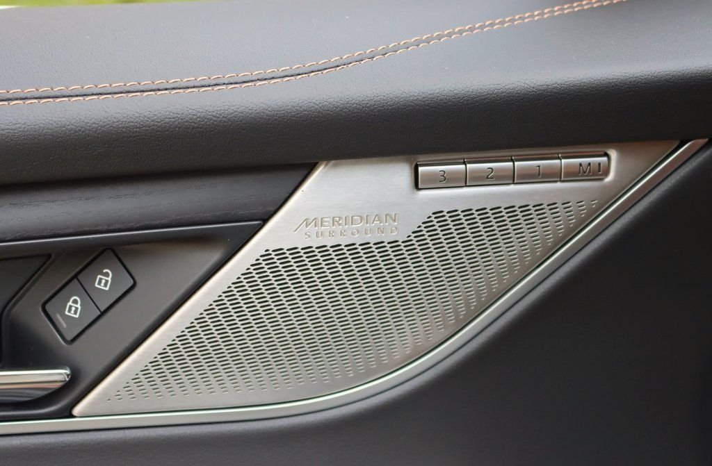 2026 Jaguar F-Pace R-Dynamic S - Photo 12