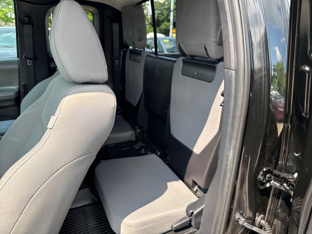 Used 2018 Black Toyota SR5 image 35