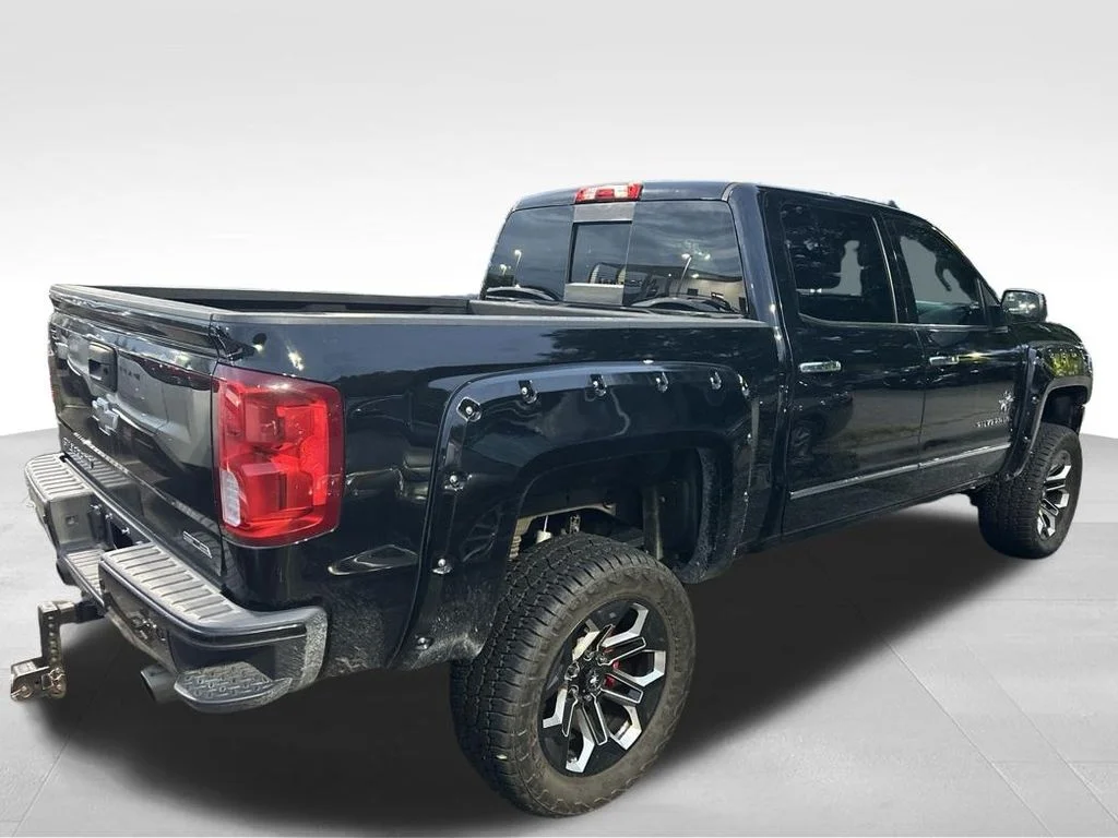 Used 2016 Black Chevrolet LTZ image 5