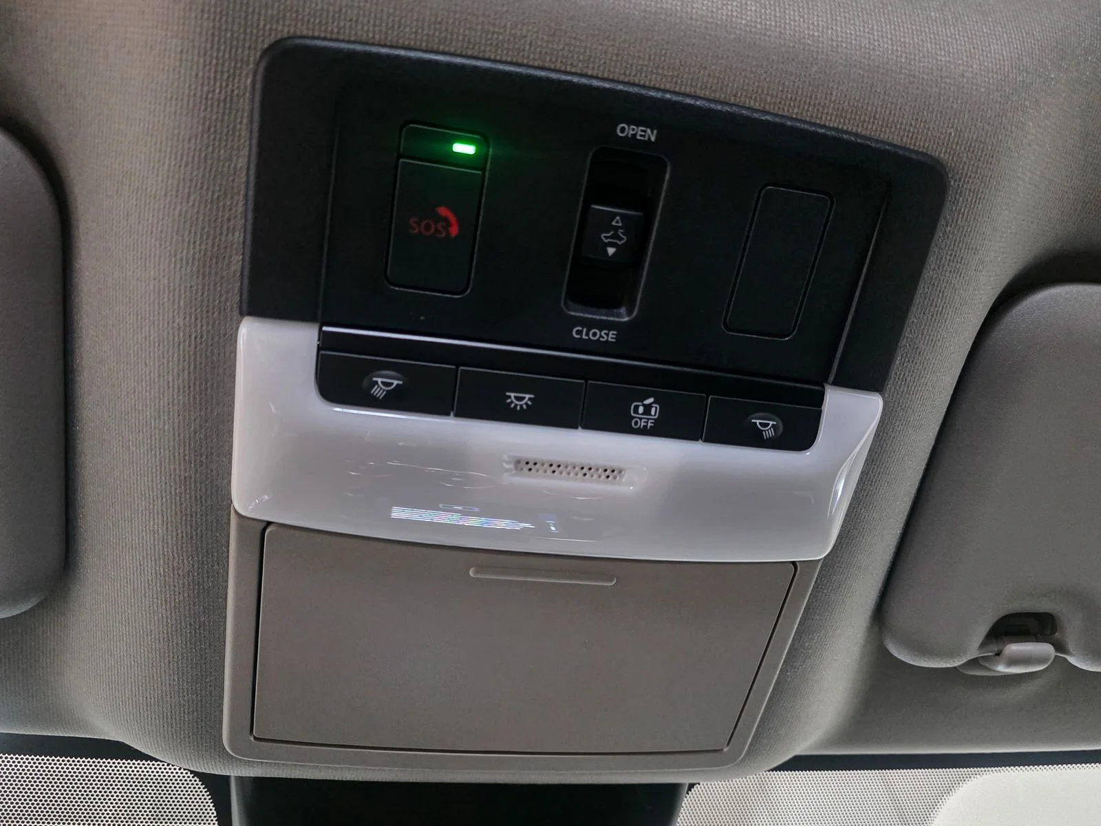 2025 Nissan Sentra SR - Photo 30