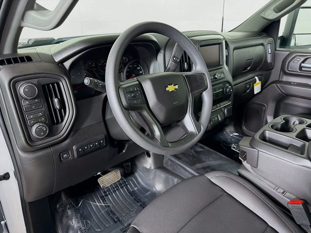 New 2026 Summit White Chevrolet Work Truck image 9