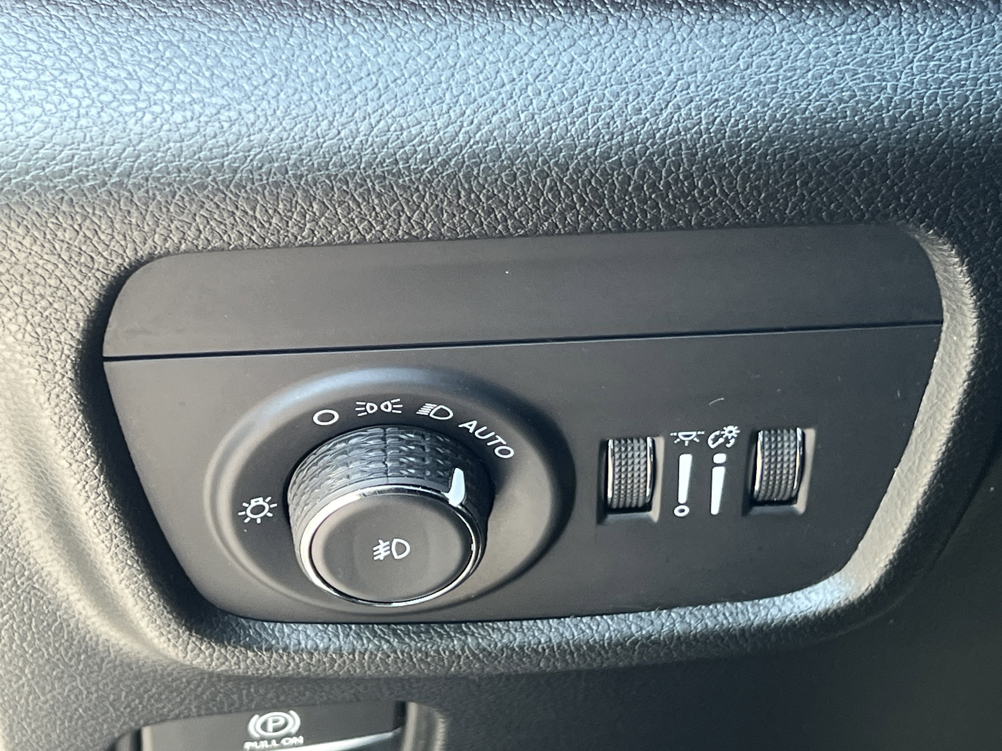 Used 2024 Silver Zynith Jeep Overland image 36