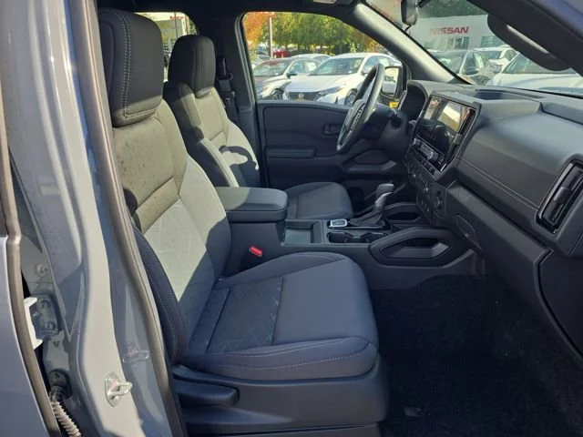 2026 Nissan Frontier SV - Photo 9