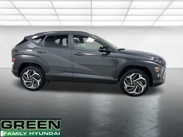 New 2026 Gray Hyundai SEL Premium image 9