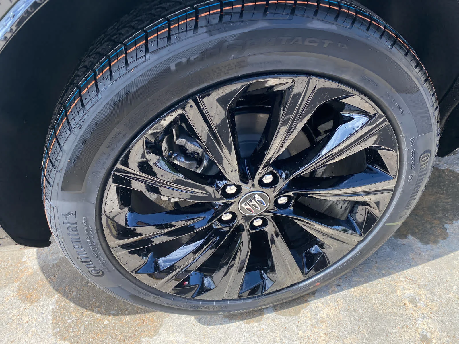 New 2026 Summit White Buick Sport Touring image 28