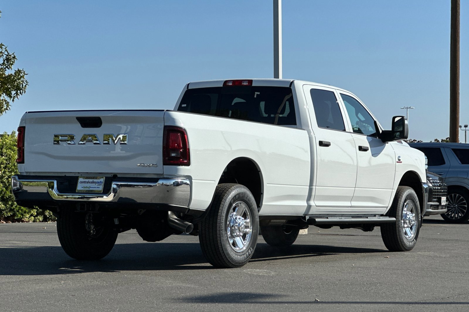 2026 Ram 3500 Tradesman photo 4
