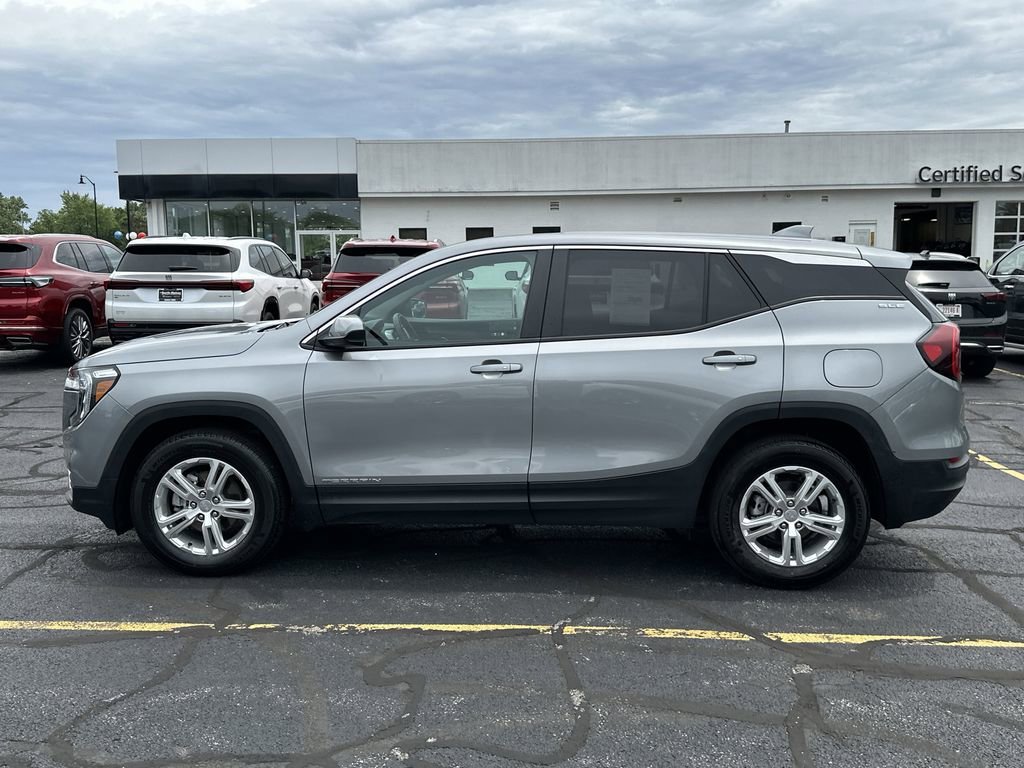 2024 GMC TERRAIN - Image 4