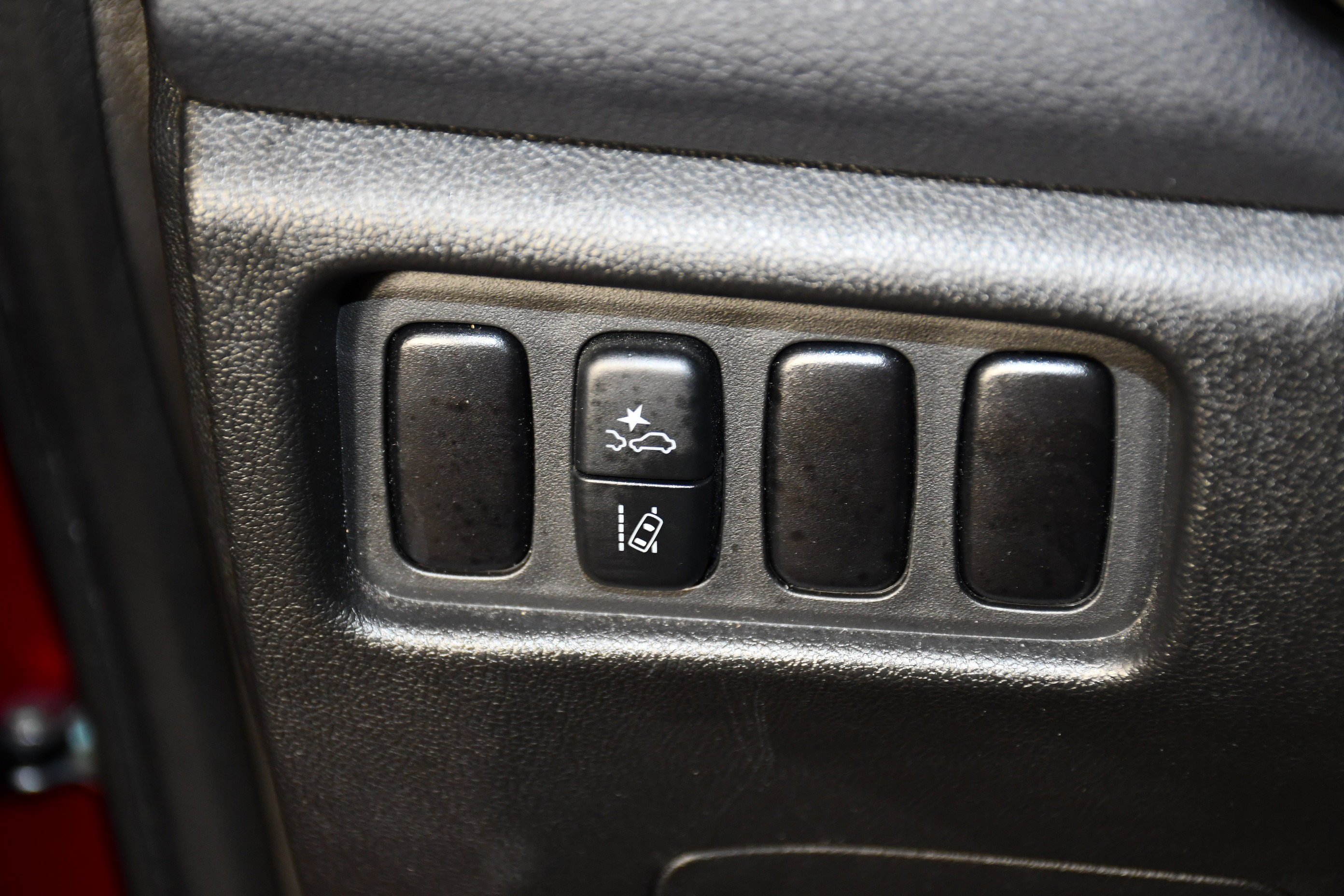 Certified Used 2024 Gray Mitsubishi ES image 34