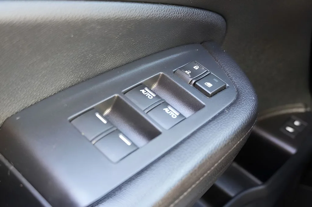 Used 2016 Black Honda EX-L image 20