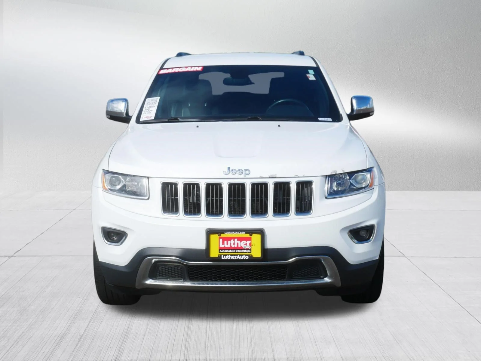 Used 2015 Jeep Grand Cherokee Limited with VIN 1C4RJFBG5FC730818 for sale in Cambridge, MN