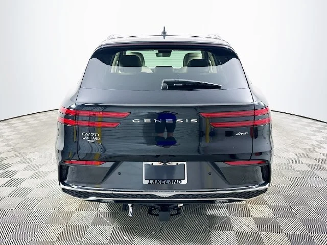 New 2026 Black Genesis 2.5T Advanced image 5