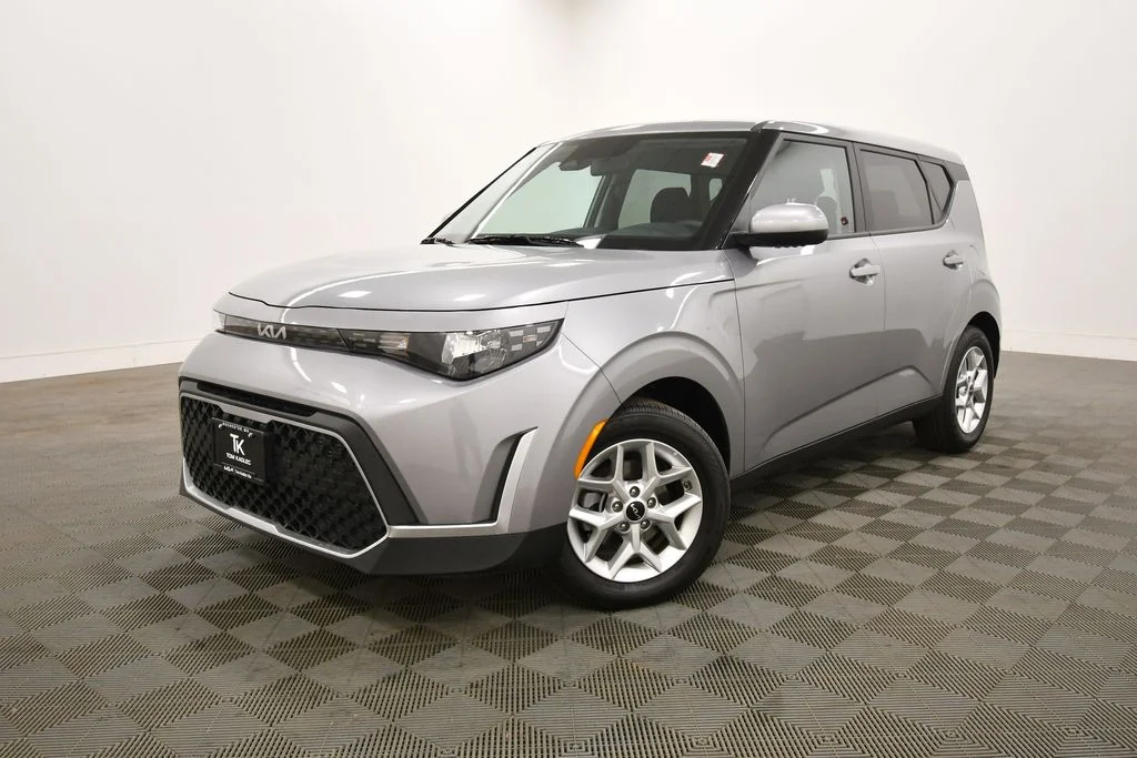 Certified 2025 Kia Soul LX with VIN KNDJ23AUXS7956730 for sale in Rochester, Minnesota