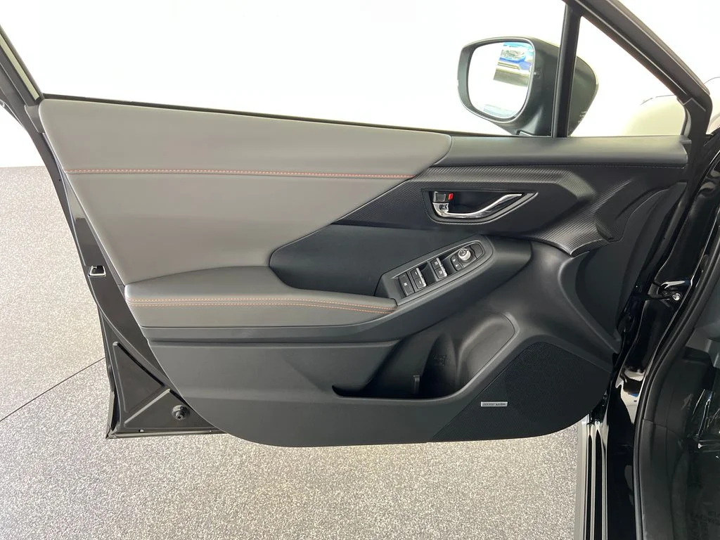 New 2026 CRYSTAL BLACK SILICA Subaru Limited Hybrid image 12