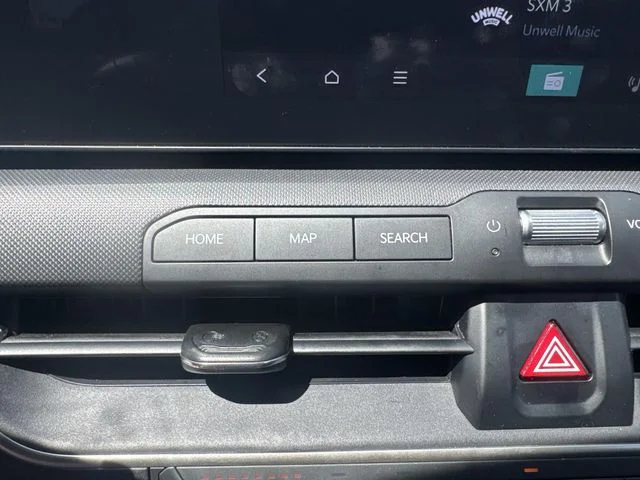 Certified Used 2025 Snow White Pearl Kia LXS image 44