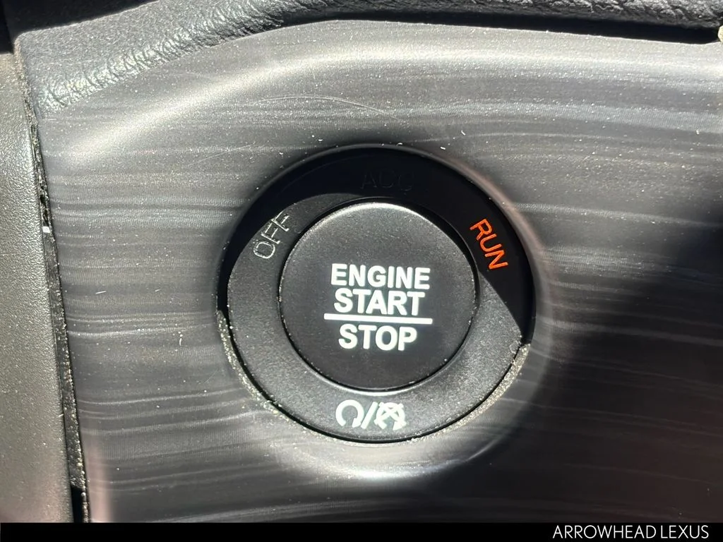 Used 2022 White Jeep Laredo X image 18