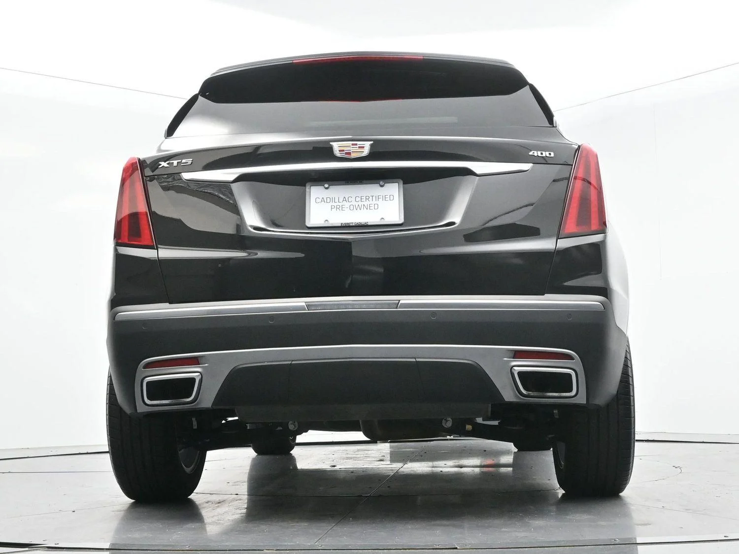 Used 2025 Stellar Black Metallic Cadillac Premium Luxury image 51