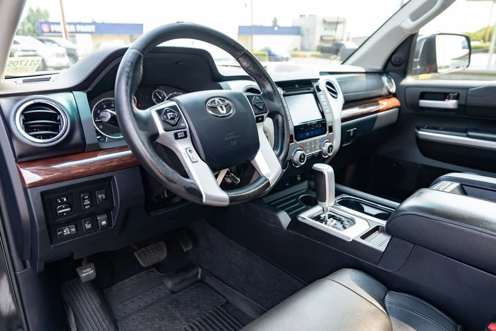 Used 2016 Midnight Black Metallic Toyota Limited image 25