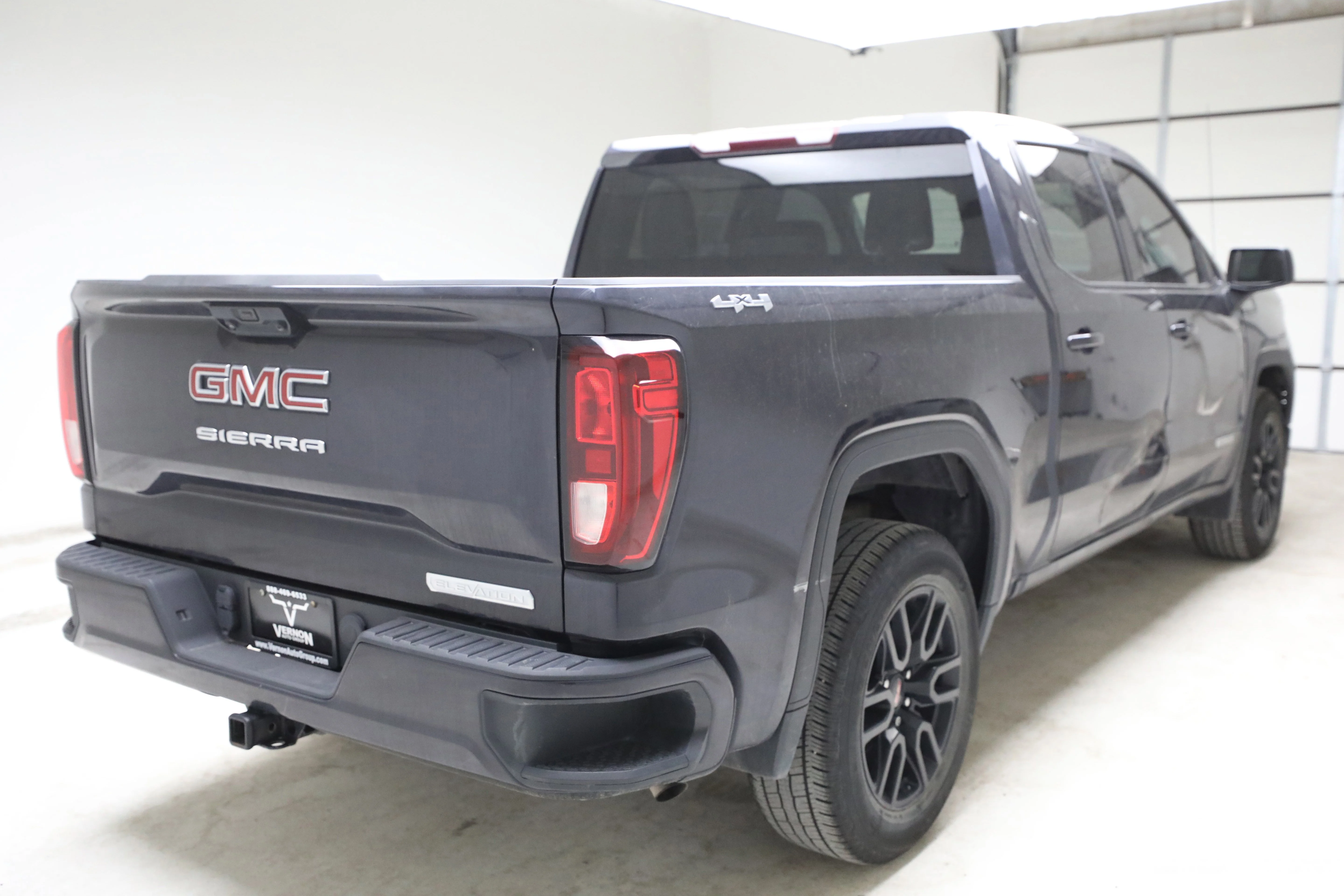Pre-Owned 2022 GMC Sierra 1500 Elevation Crew Cab 4x4