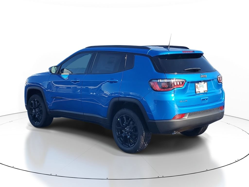 New 2026 Hydro Blue Pearlcoat Jeep Latitude image 3