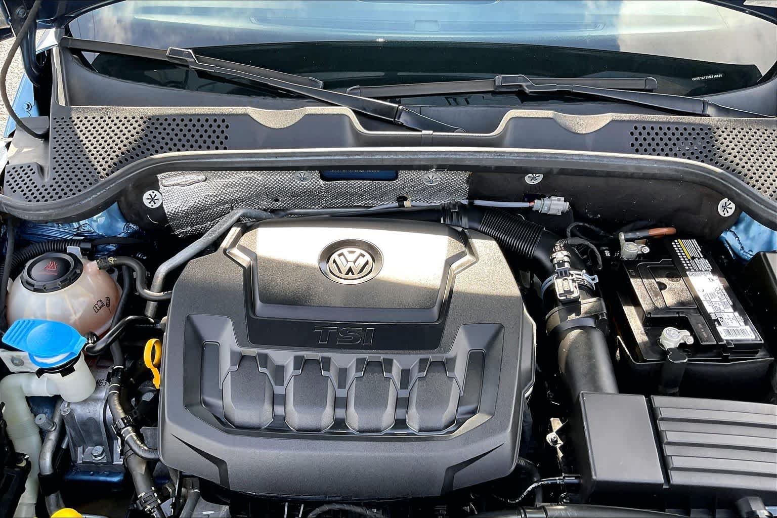 Used 2019 Silk Blue Metallic Volkswagen S image 26