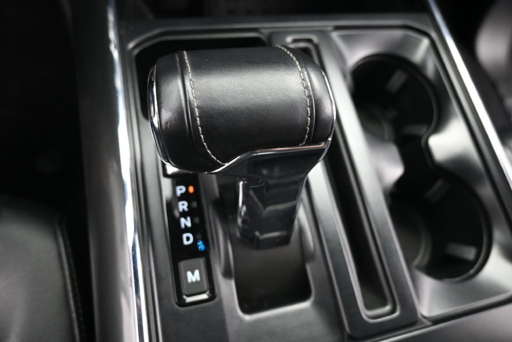 Used 2023 Gray Metallic Ford Lariat image 20