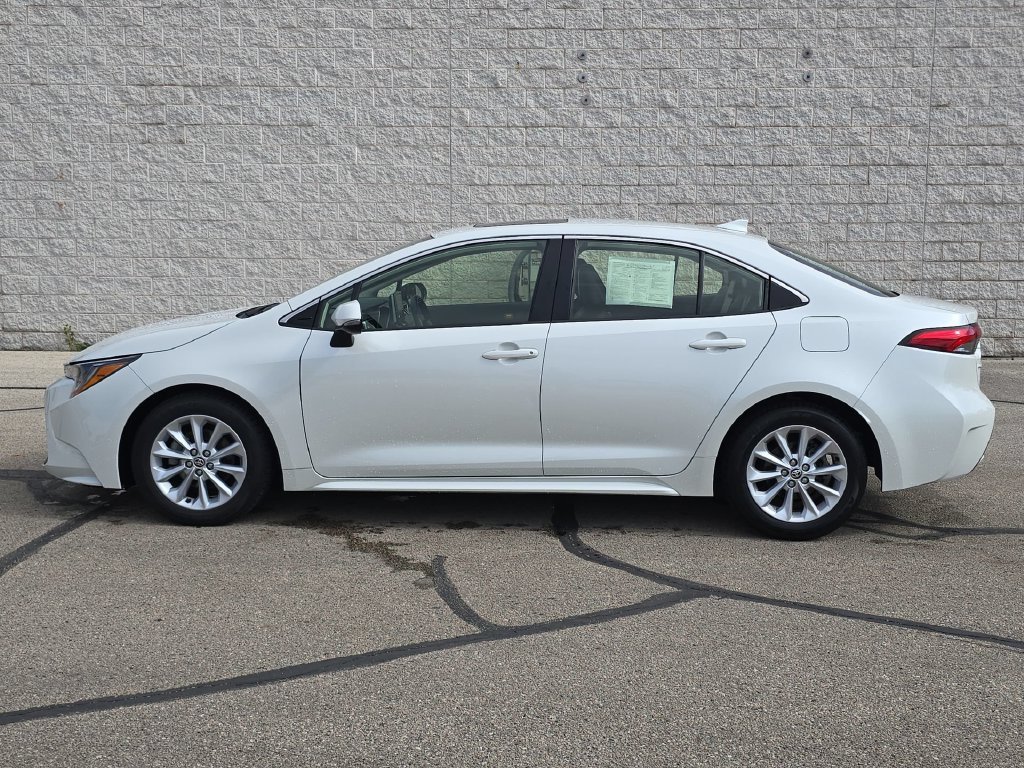 Certified Used 2020 White Toyota XLE image 10